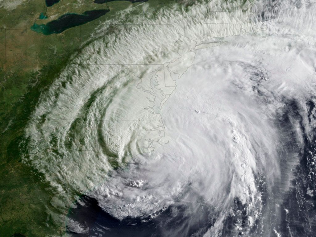 Hurikán Irene se řítí na východní pobřeží USA