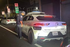 Policie je bezradná. Autonomní auta páchají přestupky, pokuty ale nikdo neplatí