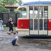 Průvod tramvají, tramvaj, trať Jablonec nad Nisou - Liberec, loučení, rozchod kolejí 1000 milimetrů, šotouš