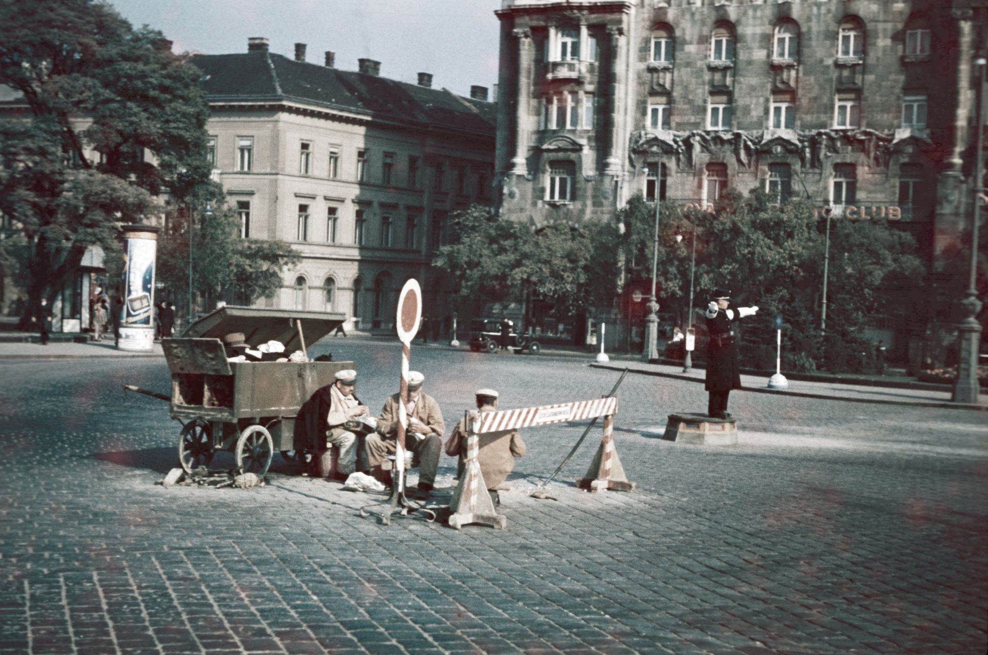 Budapešť, historie, Maďarsko, výročí, Zahraničí