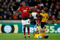 United promarnili šanci na skok tabulkou, Fulham sestupuje