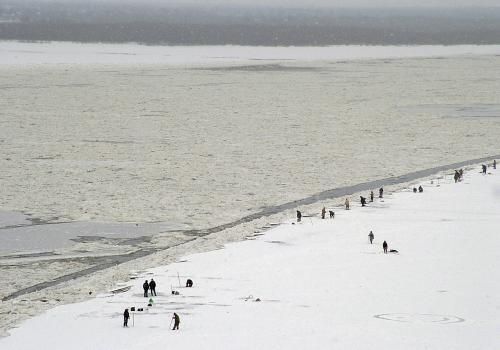Řeka Amur poblíž Chabarovska na jihovýchodě Ruska
