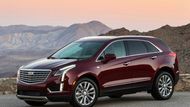 Sportovně užitkový vůz Cadillac XT 5 není primárně určený pro jízdu v terénu.