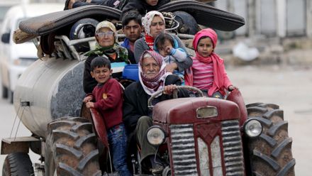 DVTV a Aktuálně.cz připravují speciál k situaci v Sýrii. Sledujte dnes od 14:00