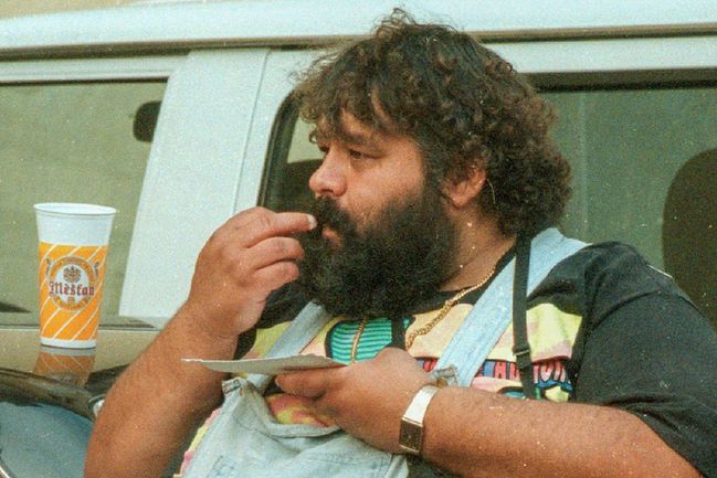 Český herec Jiří Růžička vždy náruživě miloval ne úplně zdravé jídlo a pivo, což se mu nakonec stalo osudné. Rok 1995