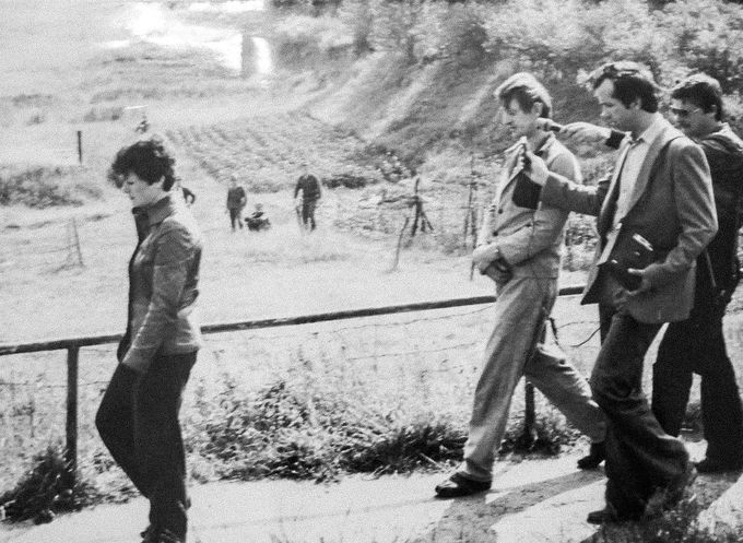 Paweł Tuchlin během jedné z devatenácti rekonstrukcí místa činu v roce 1983.