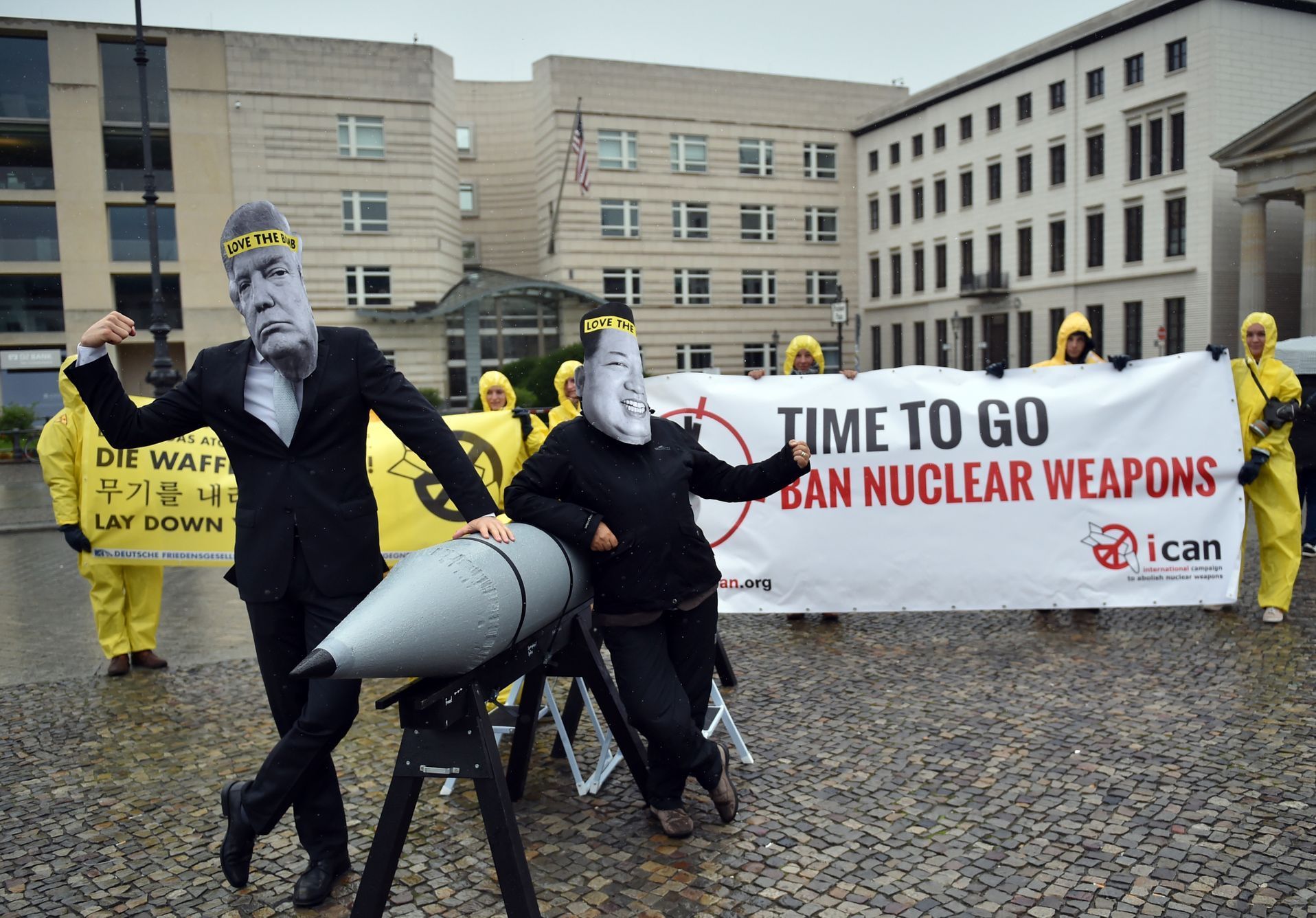 Demonstrace aktivistů z ICAN letos v září v Berlíně.