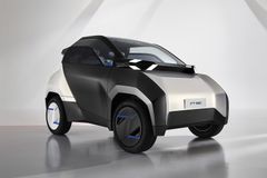 Toyota chystá městské mopedauto. Teď řeší, jestli by dávalo smysl ho vyrábět