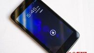 Alcatel OT986 - Android s dvoujádrem a HD displejem High-endový Alcatel OT986 vstoupil na čínský trh. Za v přepočtu 314 amerických dolarů čínští zákazníci dostanou telefon s 4,5 palcovým IPS displejem s rozlišením 720 x 1280 obrazových bodů,   fotoaparátem s rozlišením 5 megapixelů a dvoujádrovým procesorem TI OMAP 4460, který běží s taktem 1,5 GHz. V předu je telefon osazen kamerou s rozlišením dva megapixely. Velikost operační paměti RAM je 1 GB. Velikost interní úložné paměti 8 GB. Pro ty kdo výkon telefonu v této konfiguraci nevyužijí je připravena i levnější verze s taktem procesoru 1,2 GHz a velikostí interní úložné paměti 4 GB.