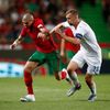 Pepe a Tomáš Souček v zápase Ligy národů Portugalsko - Česko