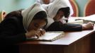 Visually impaired Afghan students read Braille during a lesson at a blind school in Kabul September 4, 2012. The vocational blind school, which is the only blind school in Afghanistan, was established in 1977 and has more than 187 students including boys and girls. Picture taken September 4, 2012. REUTERS/Omar Sobhani (AFGHANISTAN - Tags: SOCIETY EDUCATION) Published: Zář. 6, 2012, 6:33 dop.