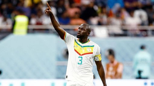 Kalidou Koulibaly slaví gól v zápase MS 2022 Ekvádor - Senegal
