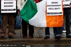 Navzdory evropské pomoci srazil Fitch Irsku rating