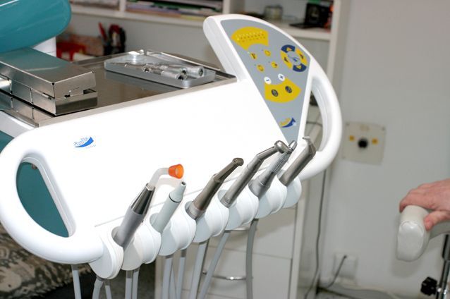 Ovládací panel zubní vrtačky