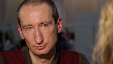 Superbakterie? Může se objevit zítra, antibiotika by nefungovala, vyvíjíme lék z česneku, říká vědec