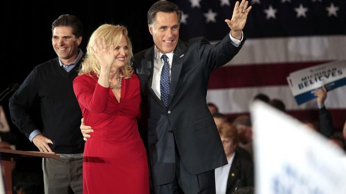 Mitt Romney s manželkou Ann a synem Tagem