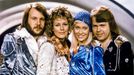 Na snímku z roku 1974, kdy vyhráli soutěž Eurovize, jsou členové skupiny ABBA (zleva) Benny Andersson, Anni-Frid Lyngstadová, Agnetha Fältskogová a Björn Ulvaeus.