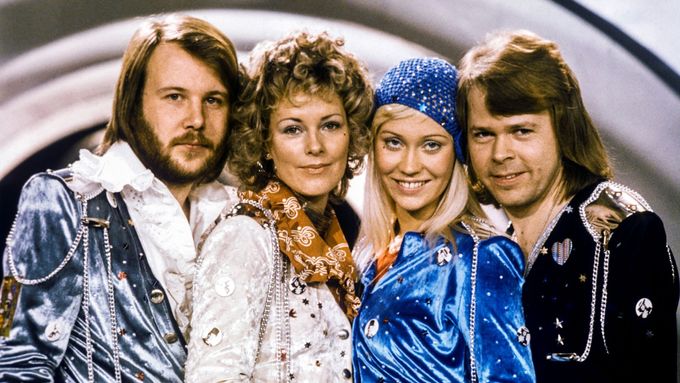 Na snímku z roku 1974, kdy vyhráli soutěž Eurovize, jsou členové Abby Benny Andersson, Anni-Frid Lyngstadová, Agnetha Fältskogová a Björn Ulvaeus.