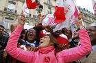 Francouzští socialisté drtivě vyhráli parlamentní volby