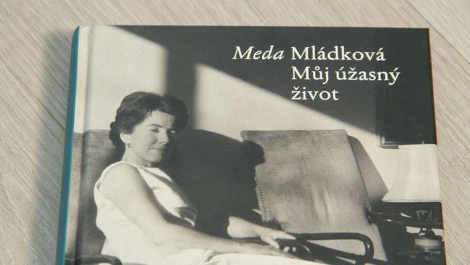Setkání s Františkem Kupkou bylo pro Medu Mládkovou iniciačním zážitkem, říká autor jejího životopisu Ondřej Kundra.