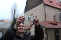 Mladí Židé už nemají strach, ani v Německu. Jsou hrdější než rodiče, říká historik