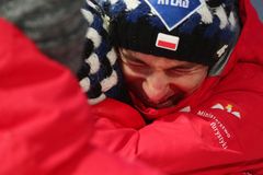 Kubacki vyhrál ve sněžení na středním můstku, Koudelka patnáctý