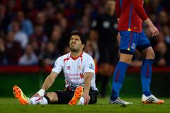 Liverpool promrhal třígólový náskok a klopýtá v boji o titul
