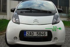 Peugeot a Citroën budou elektromobily vyvíjet s GE