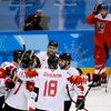 Kanaďané slaví gól v zápase o 3. místo Česko - Kanada na ZOH 2018