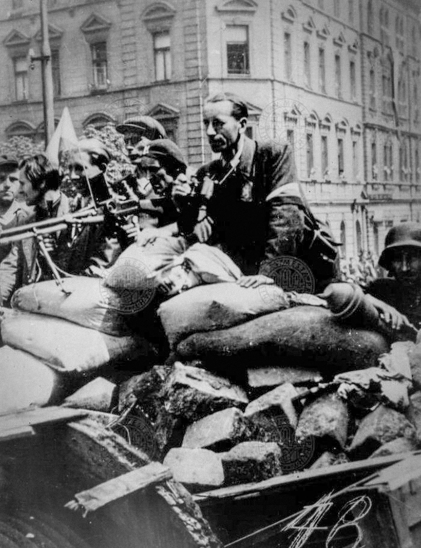Pražské povstání, květen 1945, Praha, Domácí