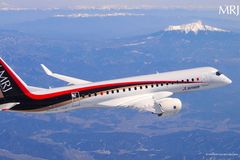 Menší, ale prostornější. Japonský konkurent Boeingu a Airbusu se chystá do vzduchu