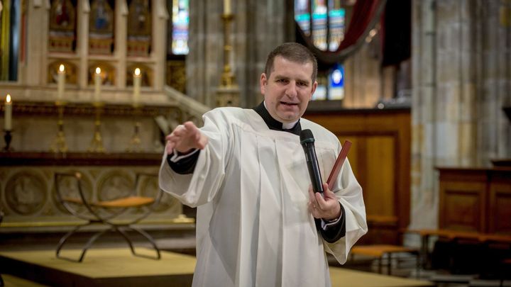 Proč Havel Dominiku Dukovi ve vězení vykal? A o čem vedl Duka debaty se Zemanem?