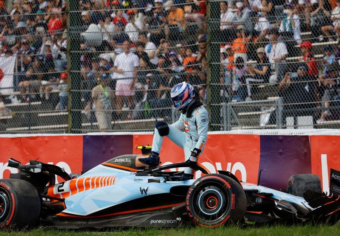 Havárie Logana Sargeanta (Williams) v kvalifikaci na VC Japonska F1 2023