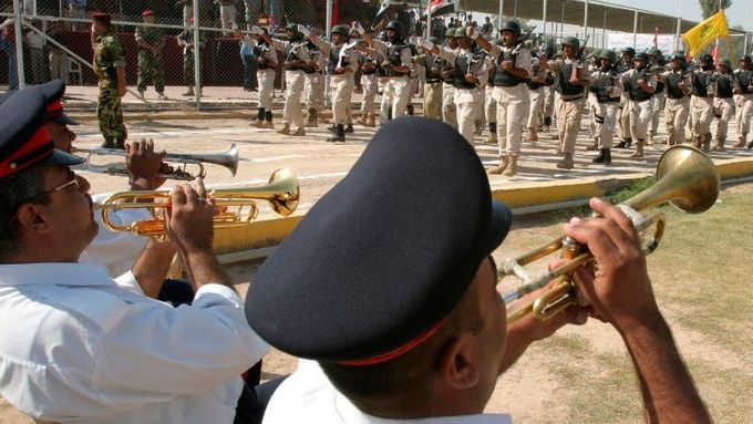 Předávání provincie Karbala mělo slavnostní ráz