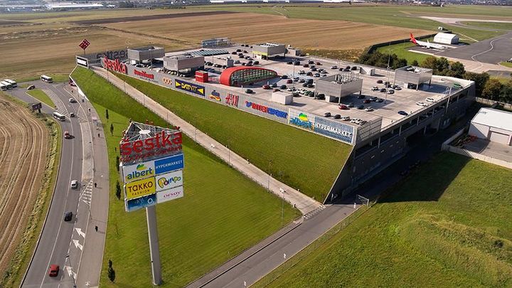 Krize ověřuje, zda mají obchodní centra vůbec smysl. Čtyři nejhorší bojují o přežití