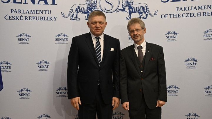Staronový premiér Fico přijel do Česka. S Vystrčilem se neshodl na pomoci Ukrajině