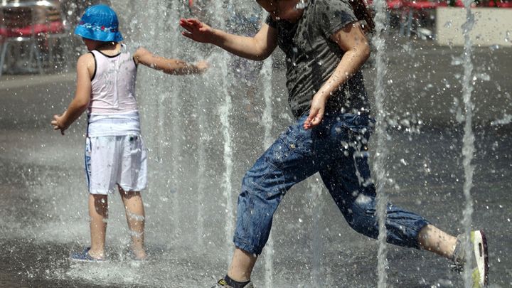 Teploty poprvé pokořily tropickou třicítku, v Plzni bylo 30,3 stupně