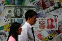 USA naštvaly tištěním dolarů nové ekonomiky i Němce