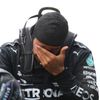 Dojatý Lewis Hamilton v cíli Velké ceny Turecka F1 2020
