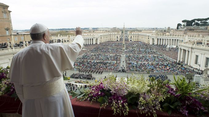 Papež František - Vatikán - Velikonoční Urbi et Orbi, 5. dubna 2015