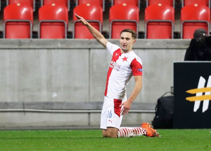 Jan Kuchta slaví třetí gól Slavie v zápase Evropské ligy Slavia - Nice