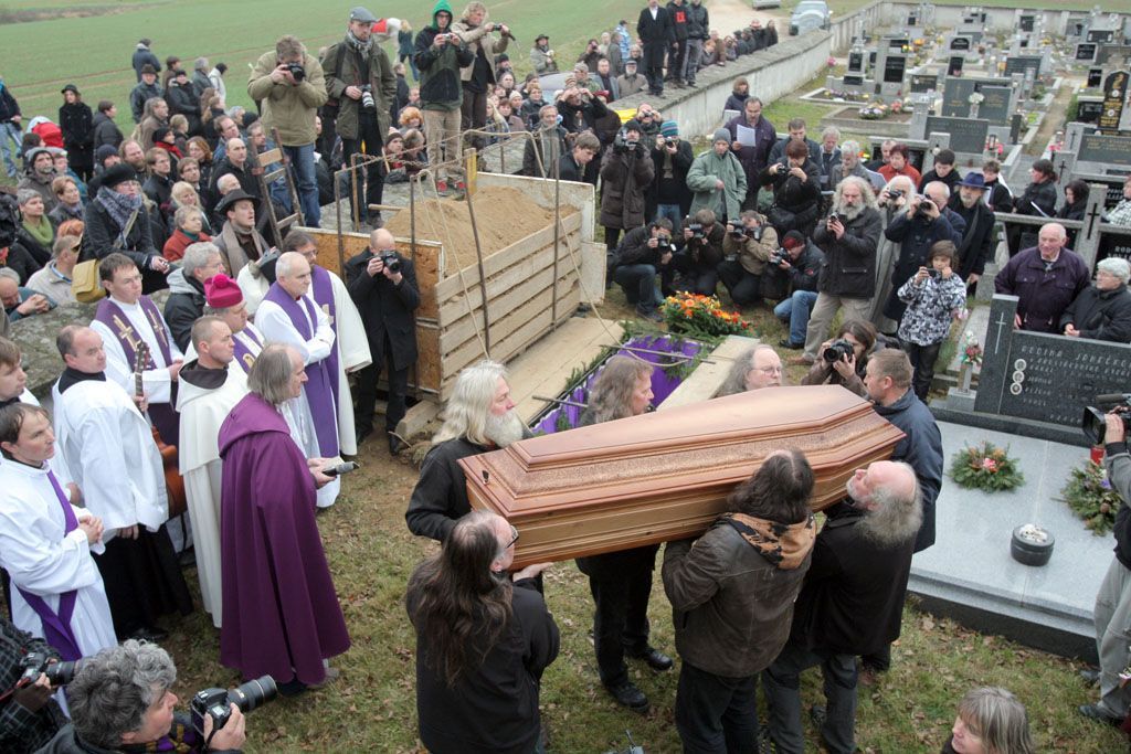 Pohřeb Ivana M. Jirouse
