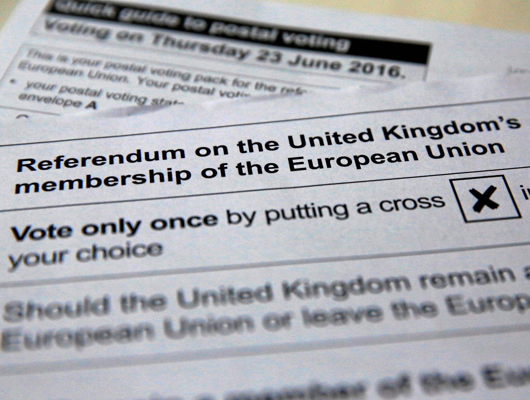 Brexit referendum hlasovací lístky Illustration picture of postal ballot papers June 1, 2016