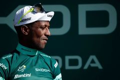 Girmay válí a Eritrea šílí. Hrdinu Tour přibrzdila zátka v oku, idolem byl Sagan