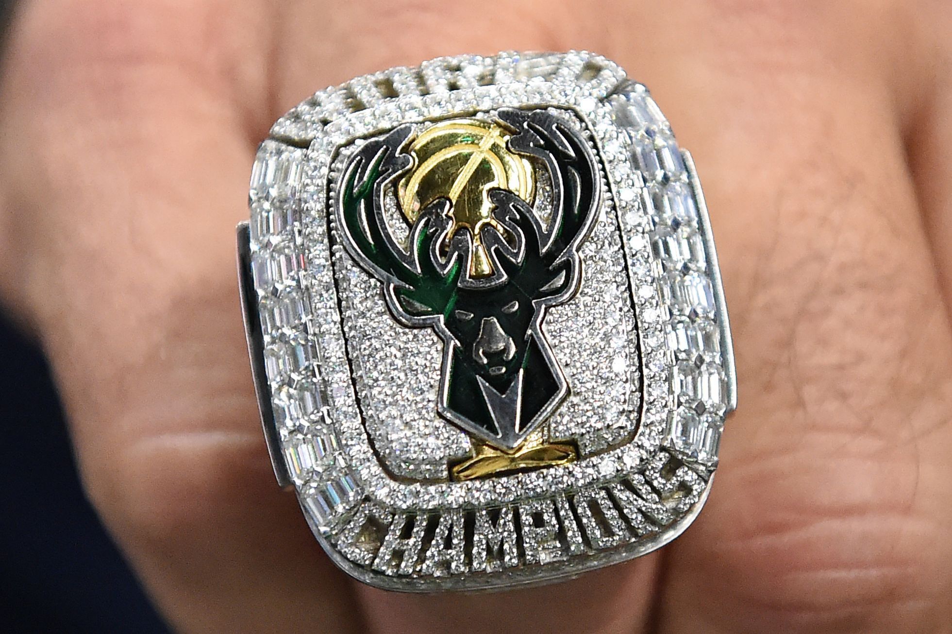Prsten pro vítěze NBA (Milwaukee Bucks)