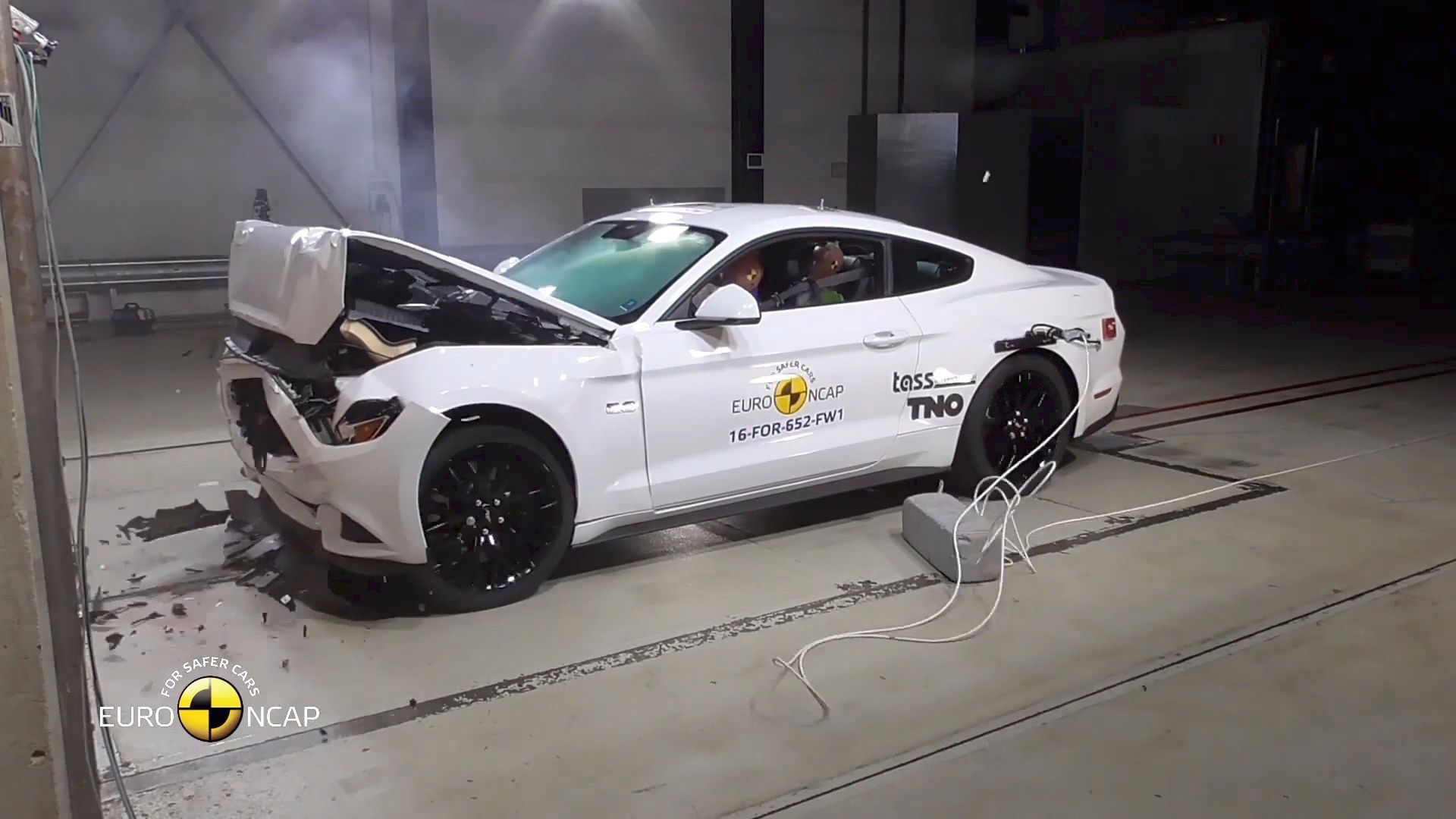 Crashtest: Ford Mustang