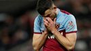 Soccer Football - Premier League - West Ham United v Liverpool - London Stadium, London, Britain - January 29, 2020   West Ham United's Robert Snodgrass reacts