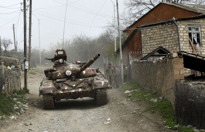 Tank armády Náhorního Karabachu ve vesnici Tališ.