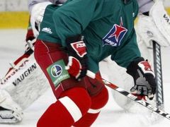 Jednapadesátiletý Vjačeslav Fetisov v KHL loni nastoupil k jedinému zápasu. 