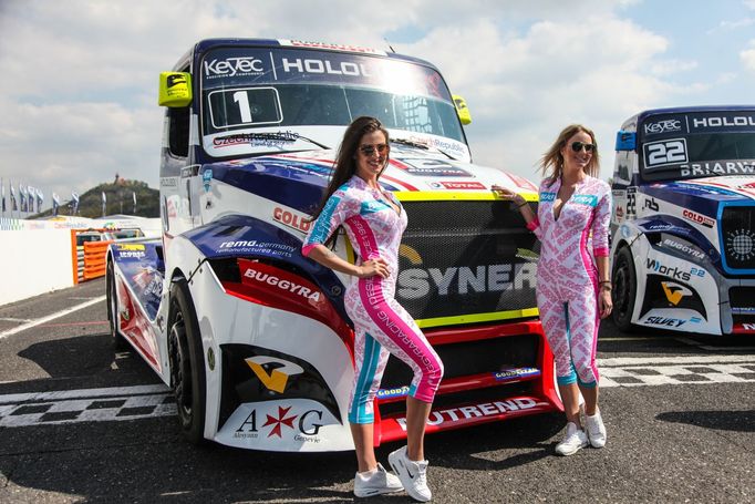 Grid Girls 2018: Buggyra